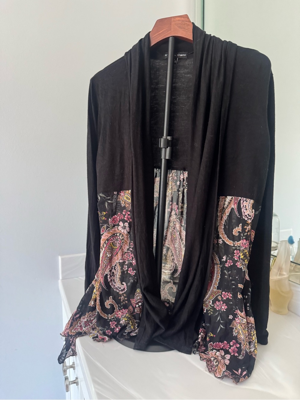 Kensie Black Open-Front Cardigan with Paisley Panels US Small - Picture 2 of 5